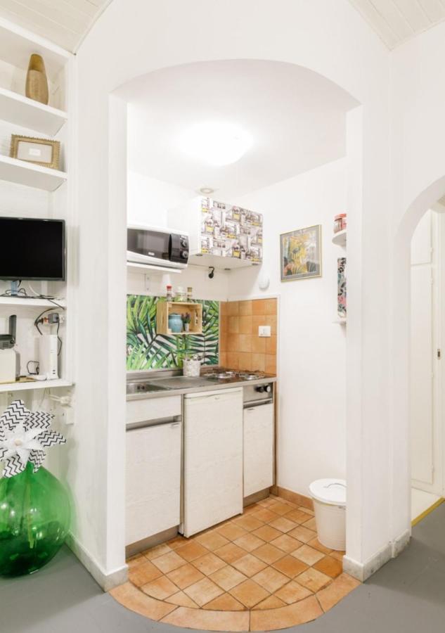 רומא Pied-A-Terre Domusuite Rhome Colosseo מראה חיצוני תמונה